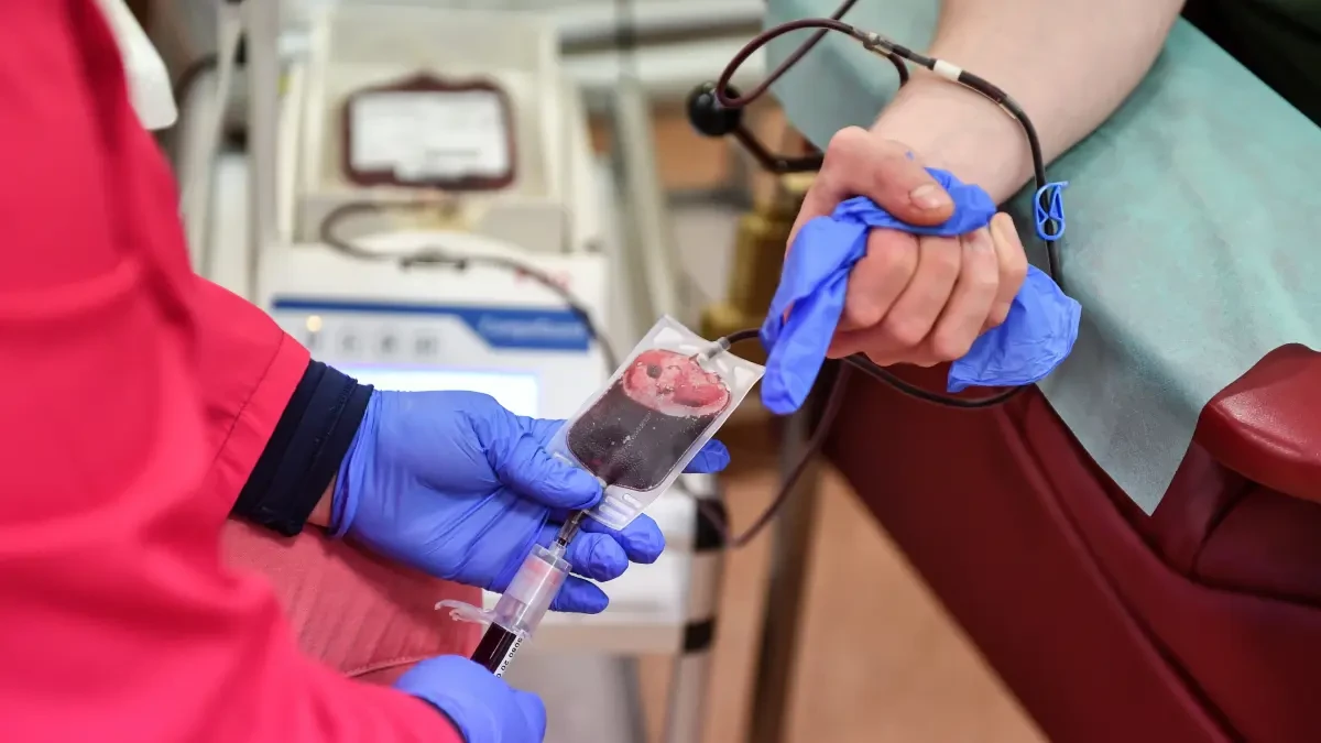 Los hospitales madrileños necesitan sangre de los tipos 0+, A+, B+, A-, AB- y B-