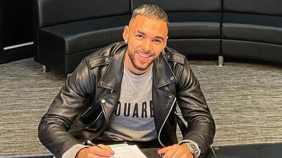El Newcastle ficha a un albañil francés que emigró a Australia tras ser repudiado