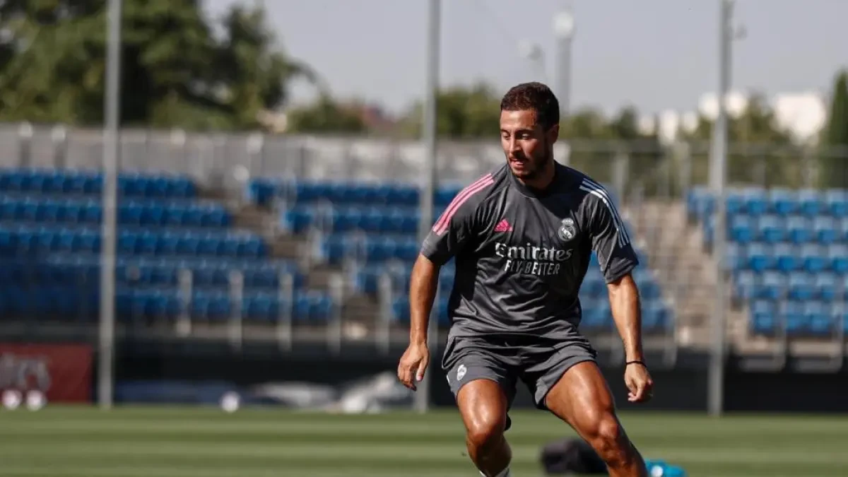 Eden Hazard vuelve 81 días después bajo sospecha y con dudas sobre su sitio