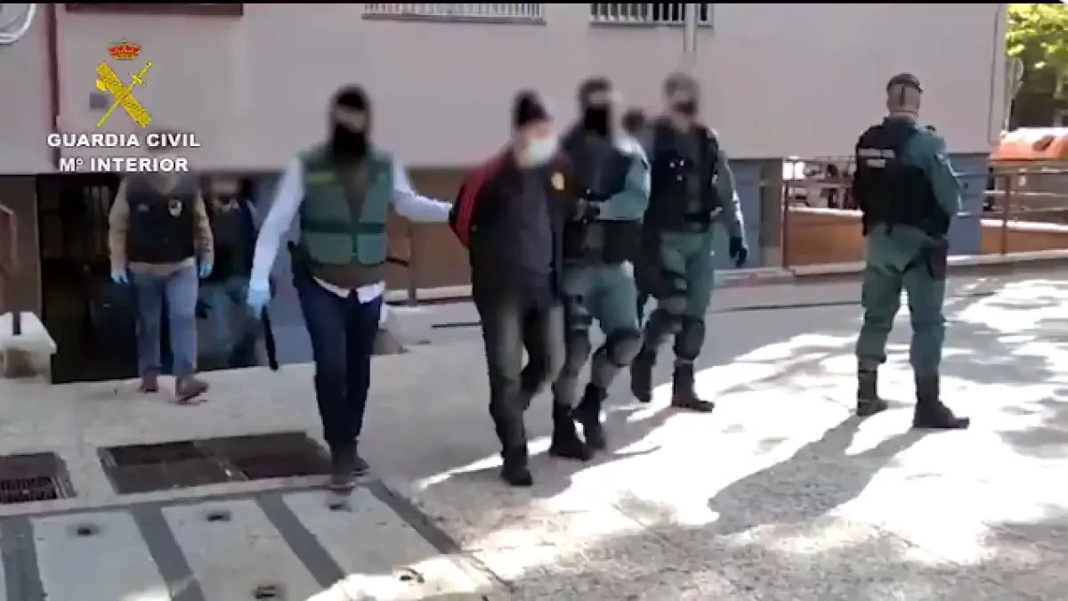Detenido en Madrid un yihadista radicalizado que contaba con manuales de armas y explosivos