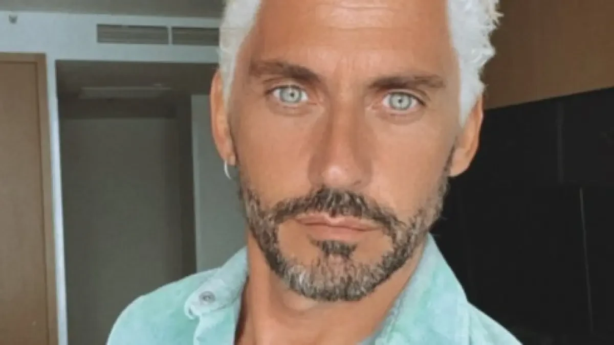 El cambio de look de Paco León por su cumpleaños