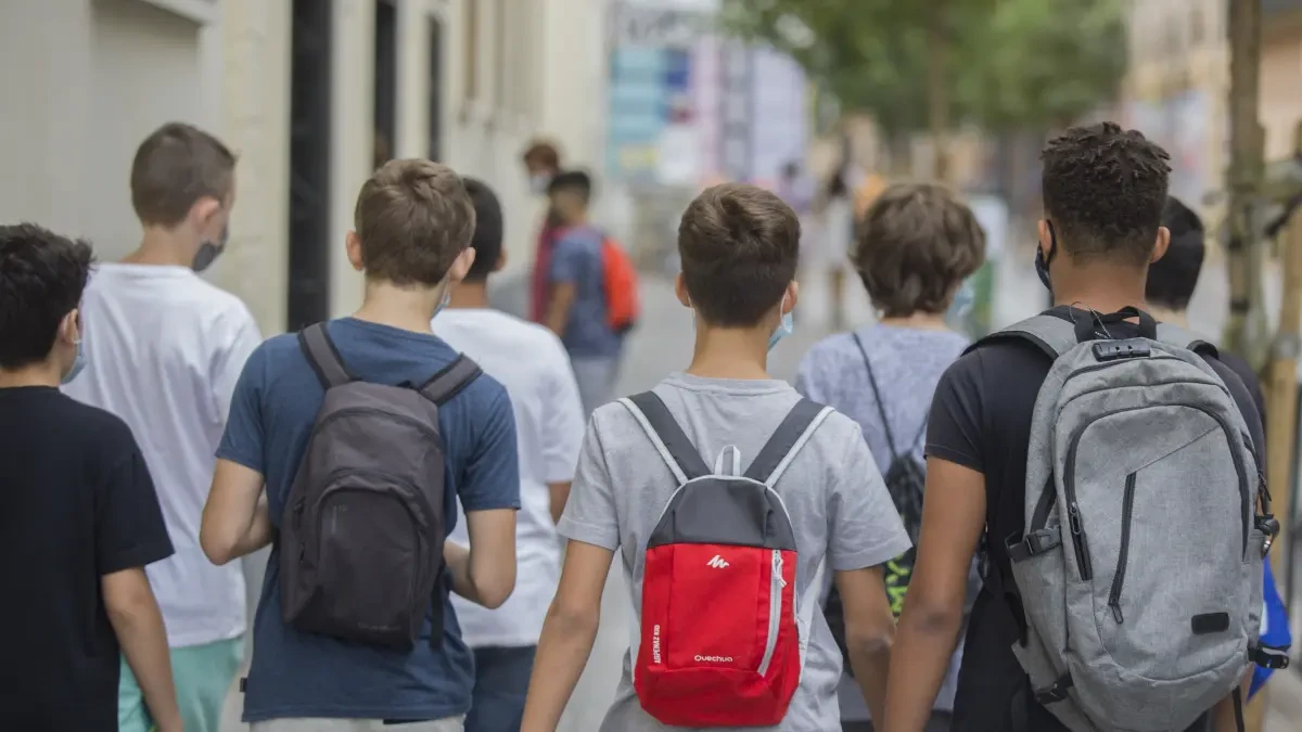 Decenas de institutos ocupados en Grecia por alumnos que protestan contra la falta de medidas por el coronavirus