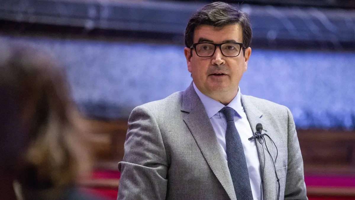 Cs exige a Ribó que medie en el conflicto de la EMT para evitar más paros