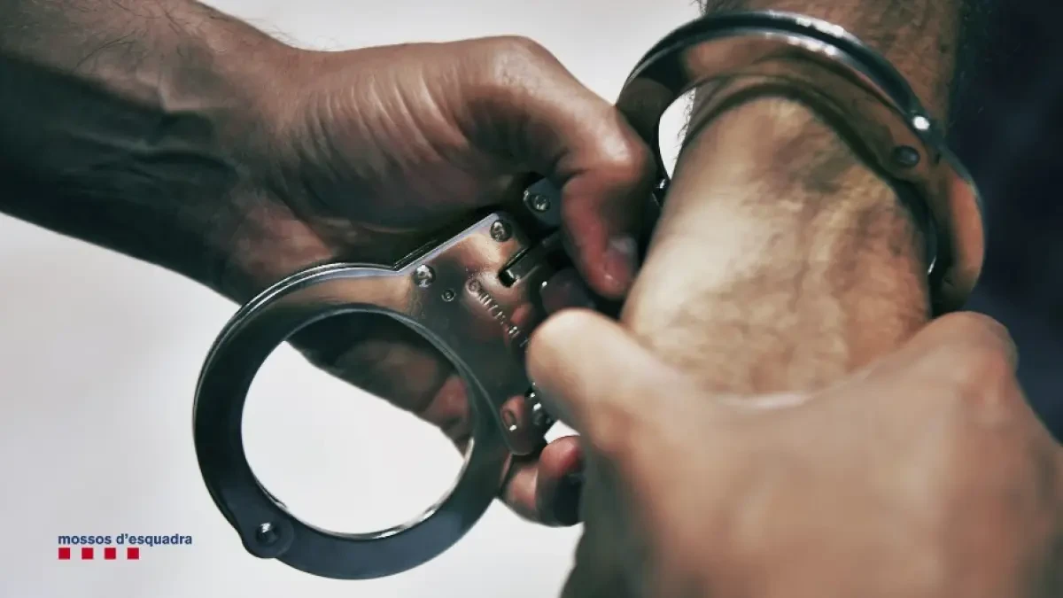 Detenido en Barcelona un ladrón de 23 años con 49 antecedentes policiales