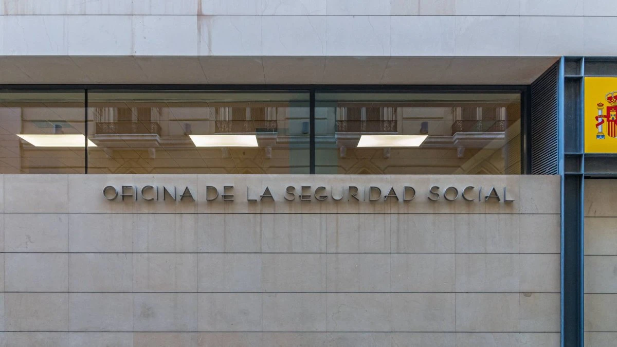 
                Un borrador de jubilación como el de la renta: la idea de Alfonso Muñoz, funcionario de la Seguridad Social, que podría revolucionar el sistema
            