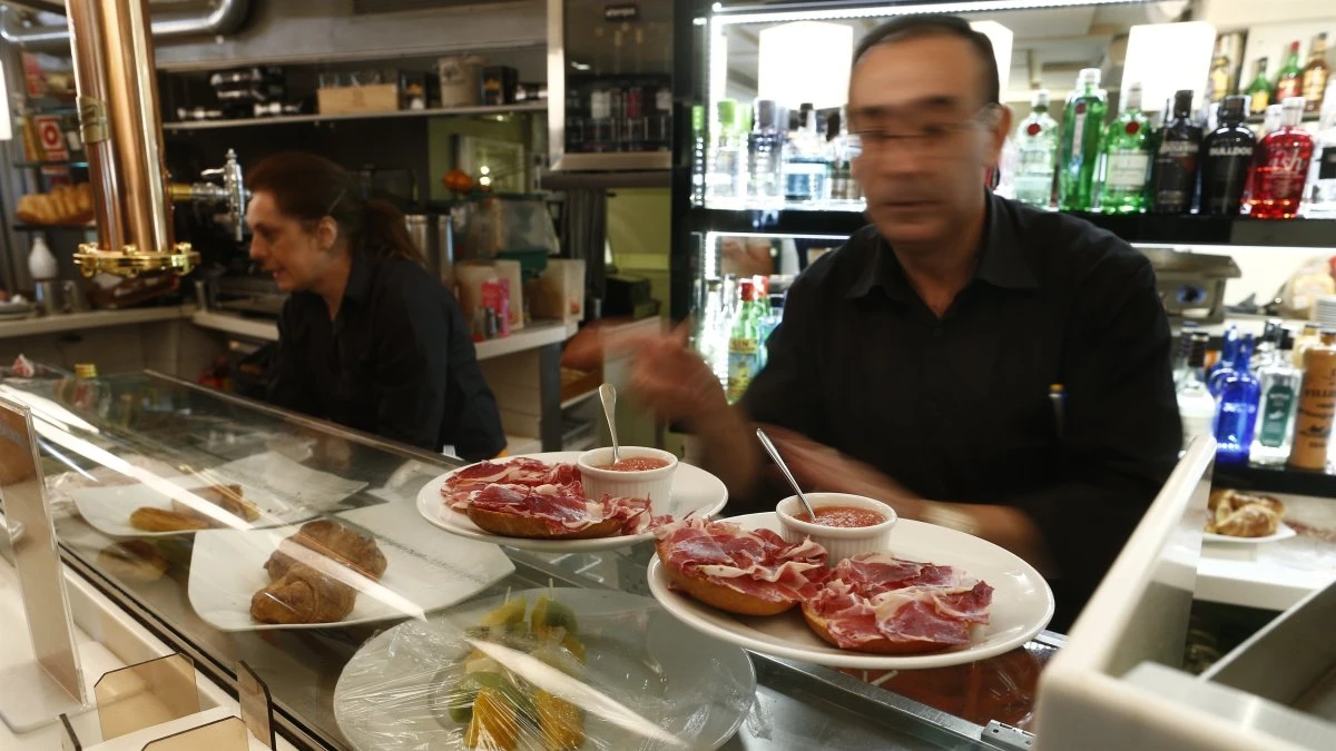 
                Castilla y León impulsa el sector servicios con un crecimiento por encima de la media nacional
            