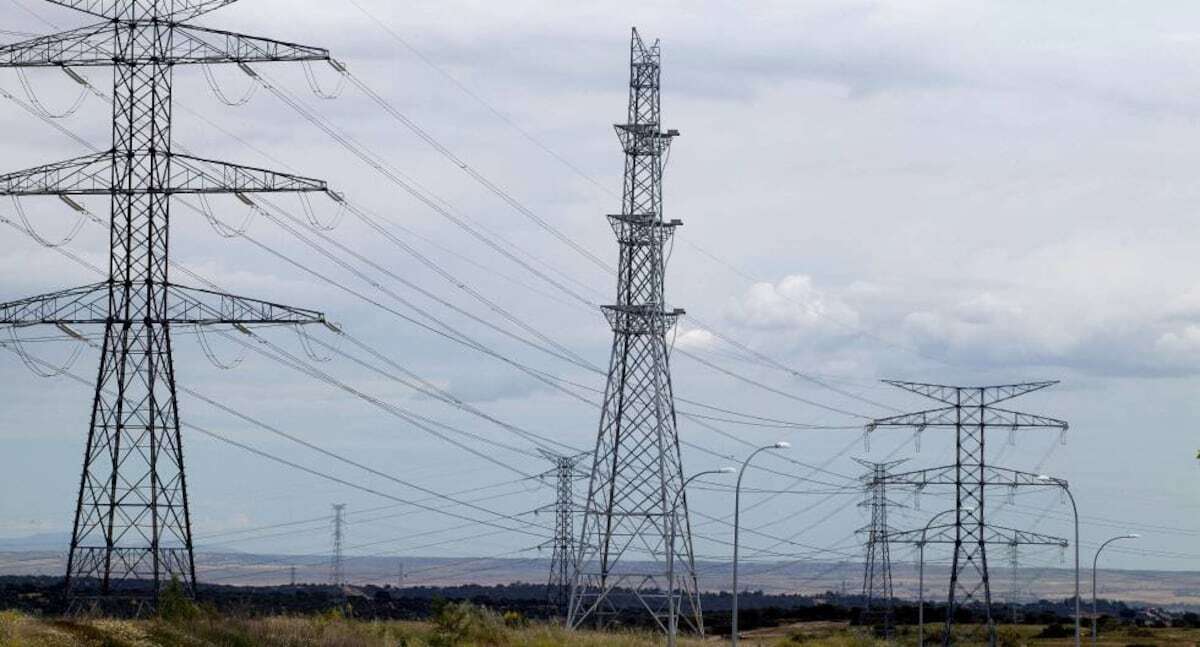 Red Eléctrica revisará el precio regulado del día 1 tras dispararse hasta casi 1.000 euros/MWh