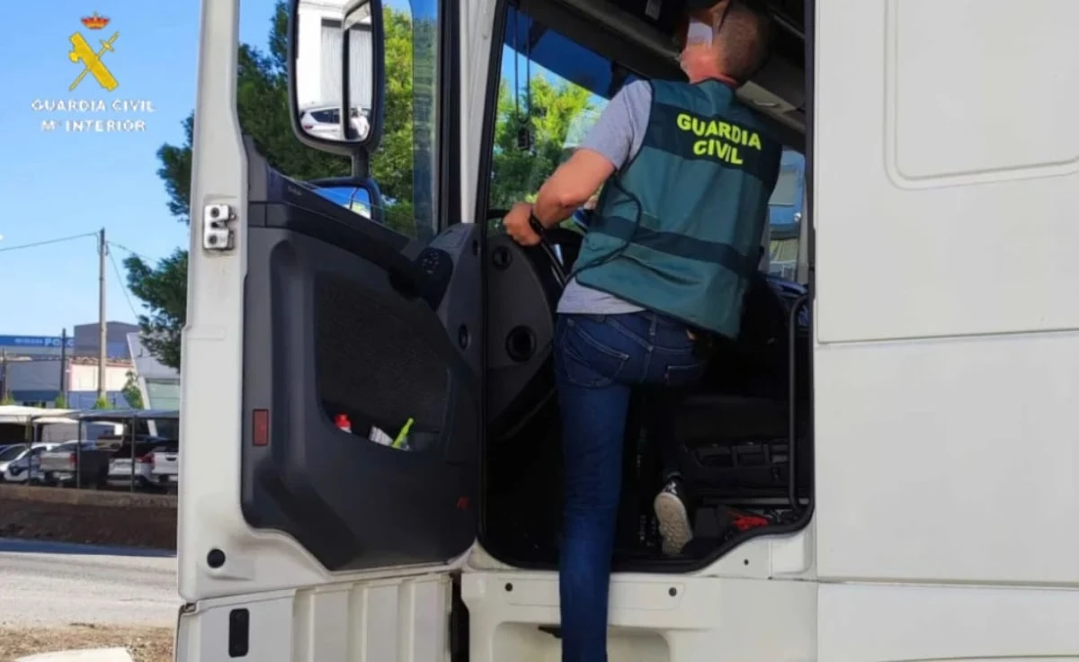 Cae en Sevilla una red que utilizaba una empresa de transportes para distribuir droga dentro y fuera de España