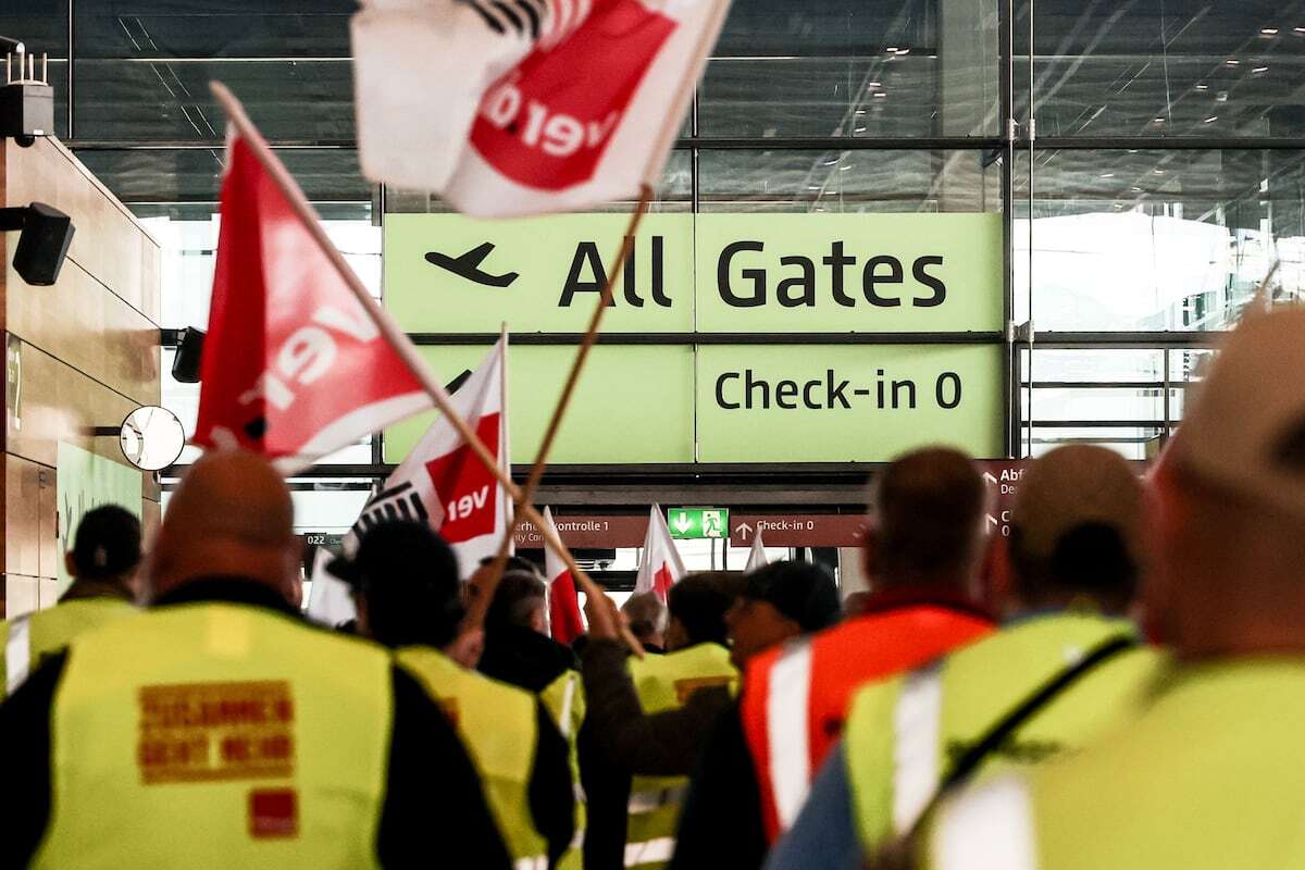 Una huelga en los principales aeropuertos de Alemania deja en tierra a medio millón de pasajeros