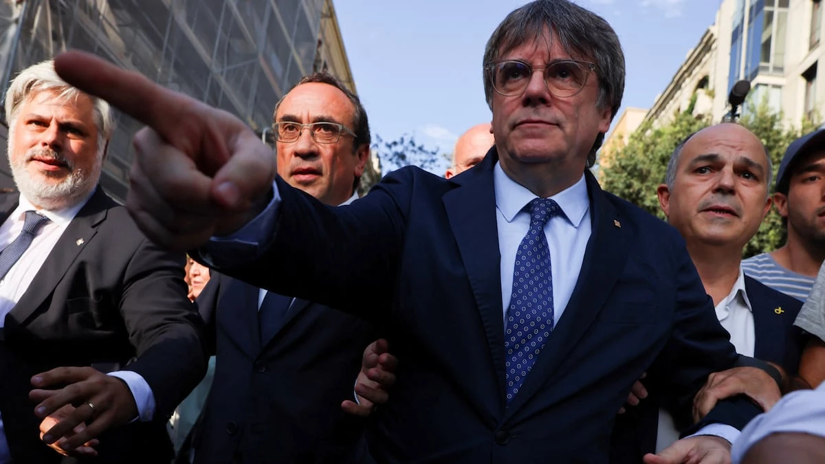 Carles Puigdemont: un mito popular que no se acaba, un político algo acabado