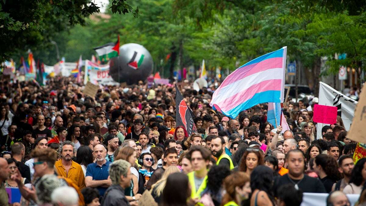 Las personas trans o no binarias tienen 16 veces más depresión que la población en general, según un informe