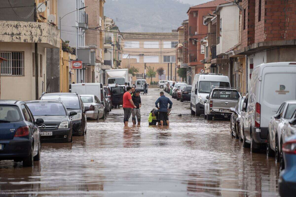 ¿Qué pasa si no puedo ir a trabajar por la dana? ¿Me pueden despedir? Esto es lo que dice la ley