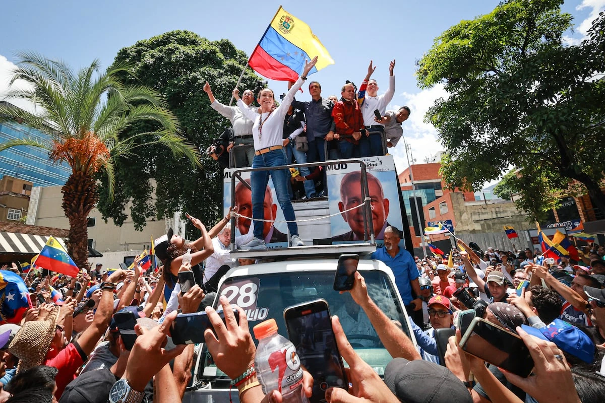 La oposición venezolana busca una movilización mundial en las calles para intensificar la presión sobre Maduro