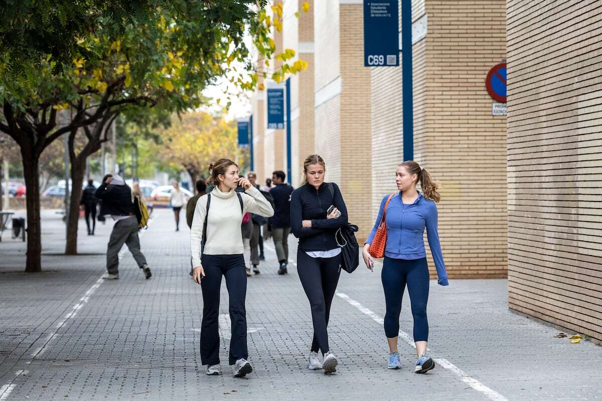 El Gobierno aumenta 200 euros la beca de residencia para estudiantes, hasta los 2.700 por curso