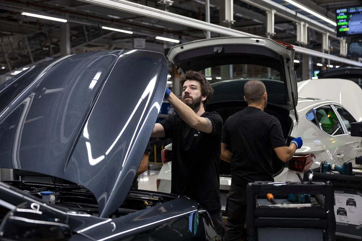 La jornada laboral pactada ya ronda las 37 horas y media en el País Vasco, Navarra y Cataluña