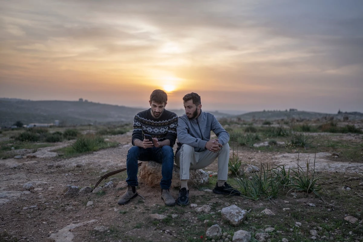 Unas 380 estrellas del cine como Almodóvar, Bardem, Delpy o Law denuncian el “genocidio” en Gaza y el “silencio” de la cultura