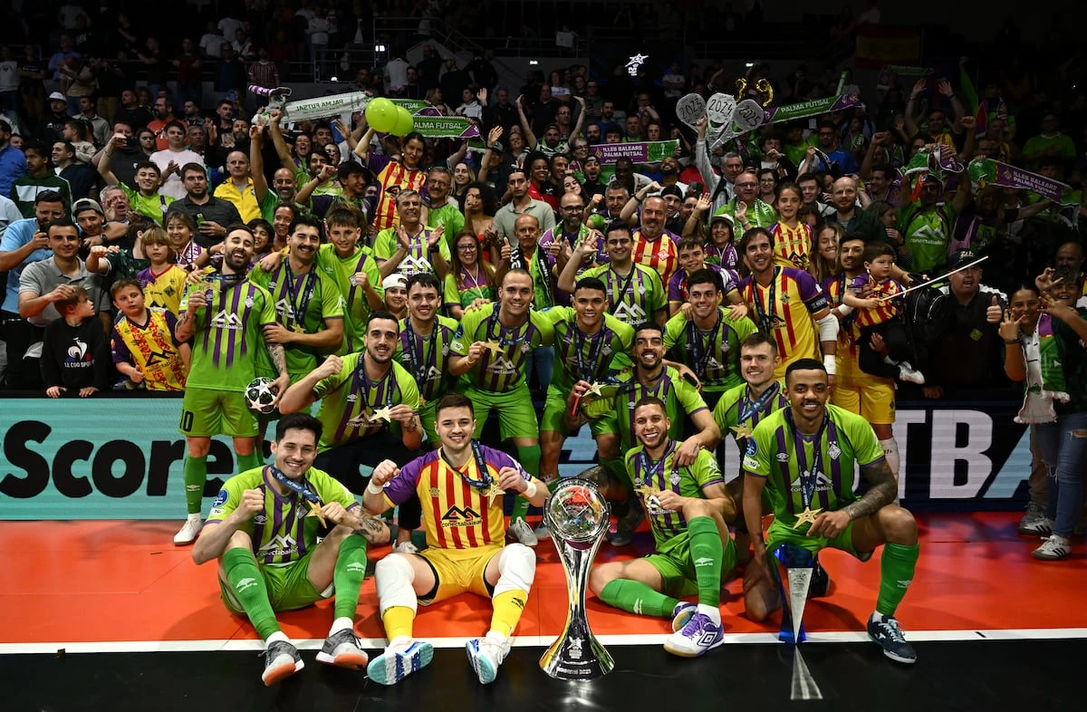 El Palma gana su tercera Champions seguida y es la historia moderna del fútbol sala