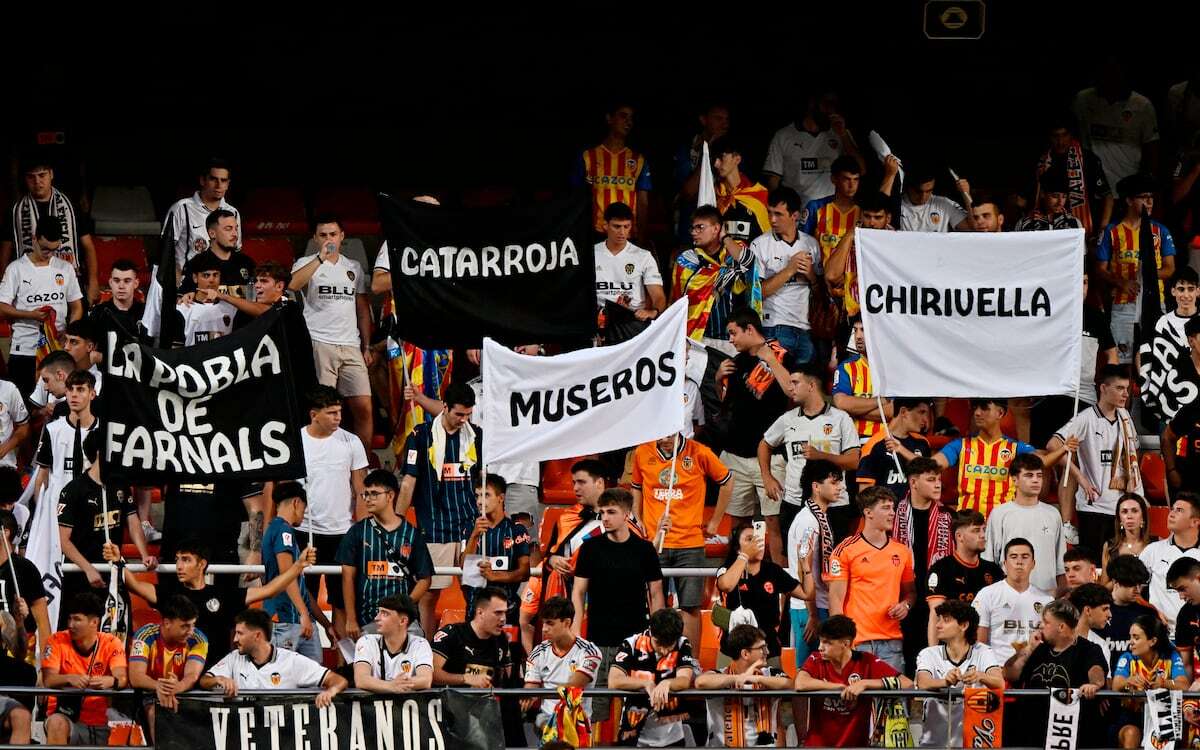 El Valencia, problemas fútbol club