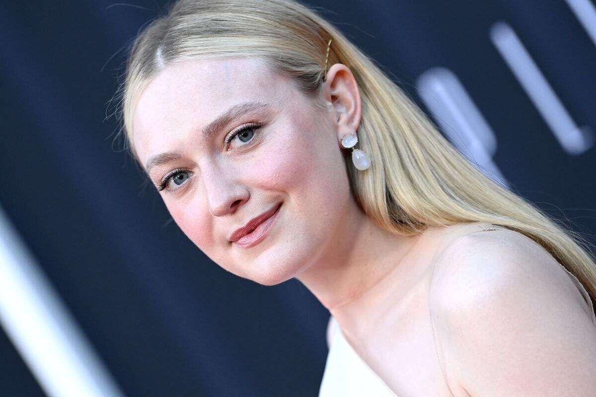 Dakota Fanning lleva recibiendo un regalo de cumpleaños de Tom Cruise desde los 11 años