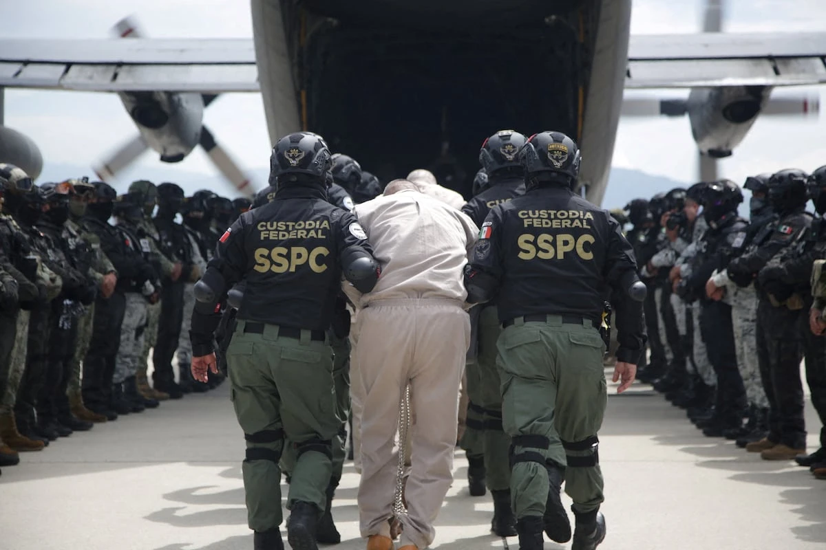 EE UU despliega 4.000 militares en aguas de América Latina y el Caribe para perseguir a los carteles, según la CNN