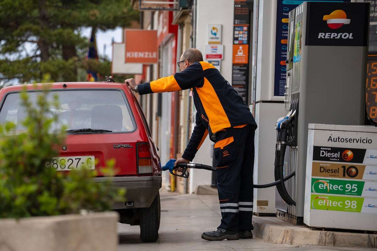 El precio de los carburantes suma su tercera semana de alzas y escala a nuevos máximos desde agosto