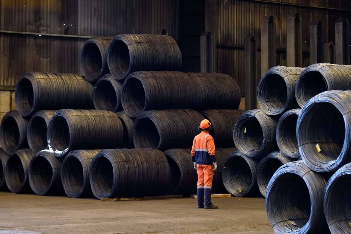 Celsa, el gigante de la siderurgia con pies de barro, suelta lastre para bajar su deuda