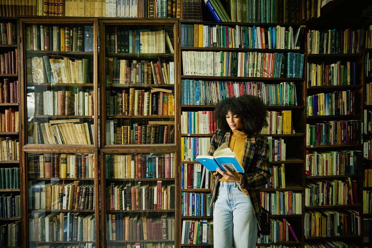 El fenómeno ‘tsundoku’ o cómo hemos normalizado acumular libros que no leeremos