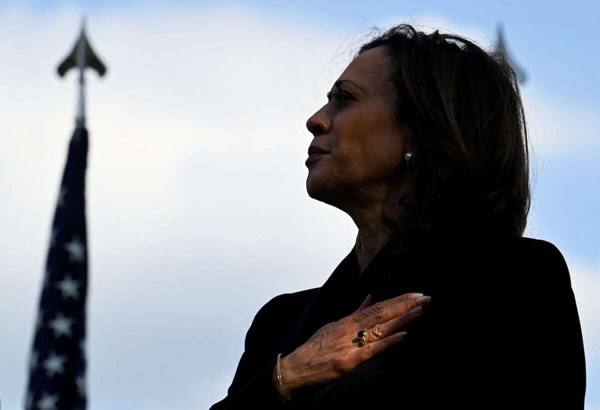 Kamala Harris ya tiene pistola, ahora solo le faltan 43.000 votos para ganar a Trump (un abismo)