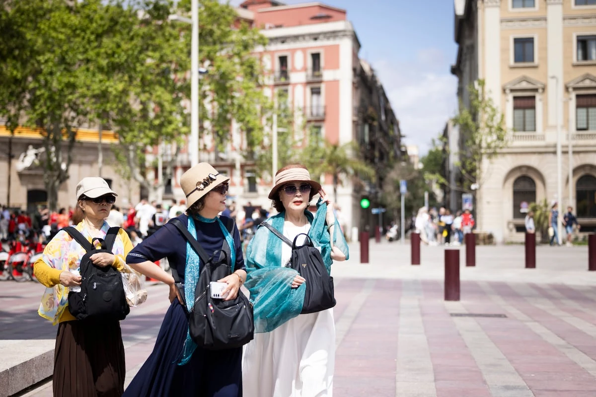 El PIB español crecerá entre el 2% y el 3% en 2025, según los analistas financieros