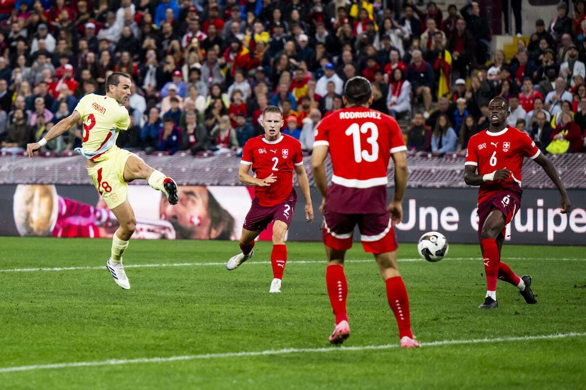 Fabián ilumina la resistencia de España ante Suiza