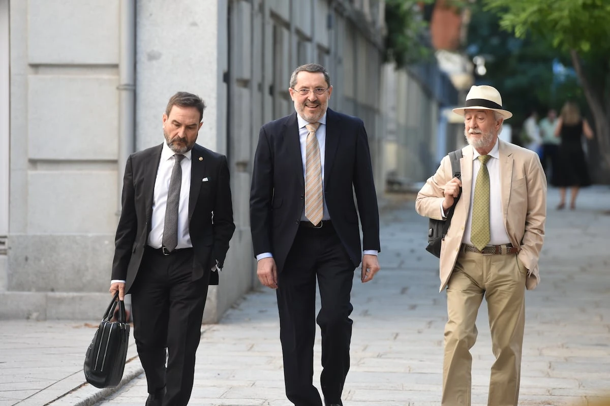 Tres empresarios investigados niegan en el Supremo haber pagado mordidas a cambio de la adjudicación de obras