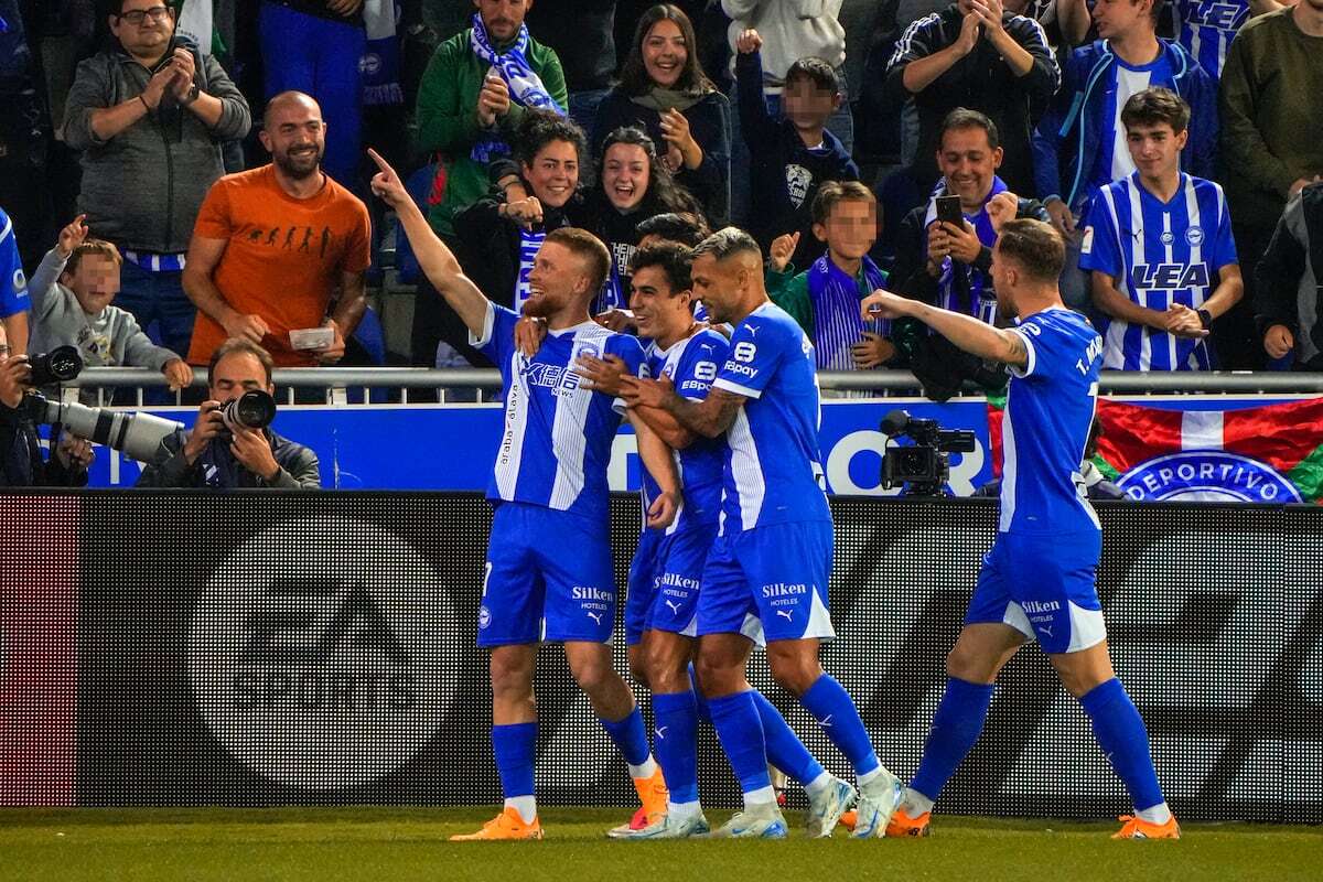 El Alavés encuentra los puntos flacos del Sevilla