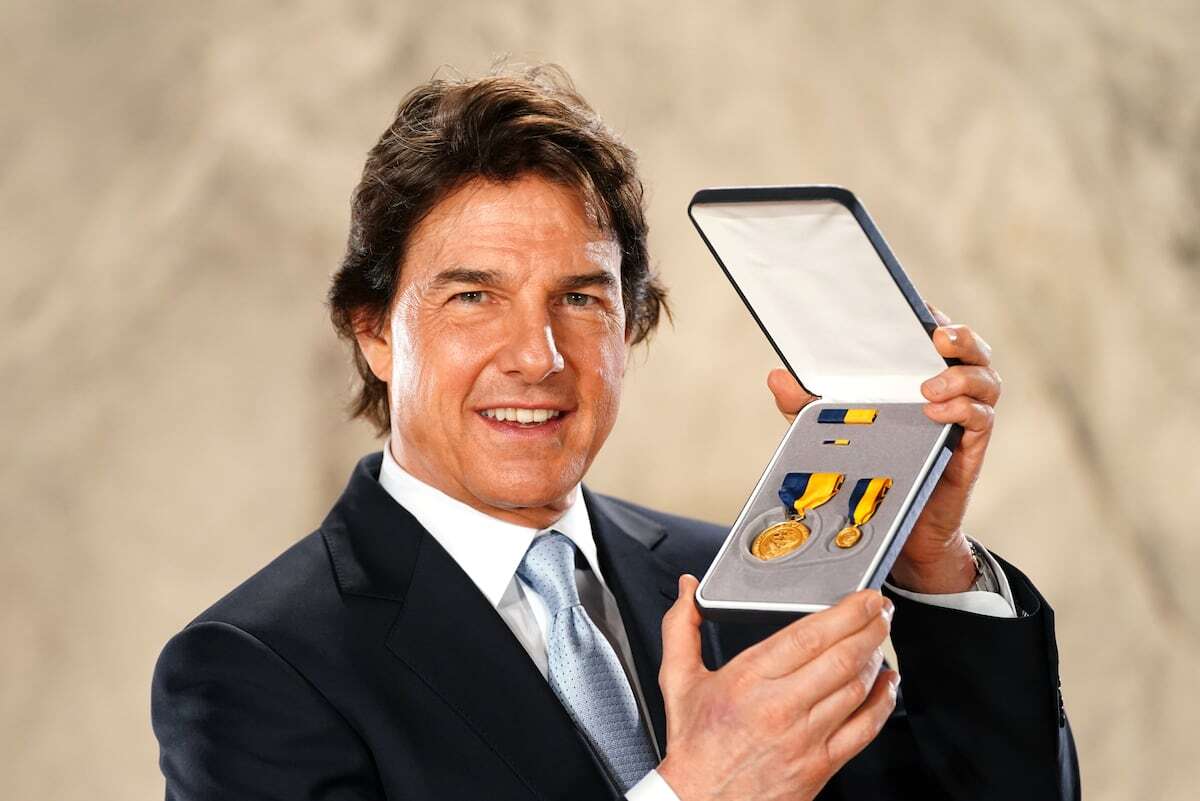 Tom Cruise recibe el máximo honor de la marina de EE UU por impulsar la labor del ejército con sus papeles en el cine