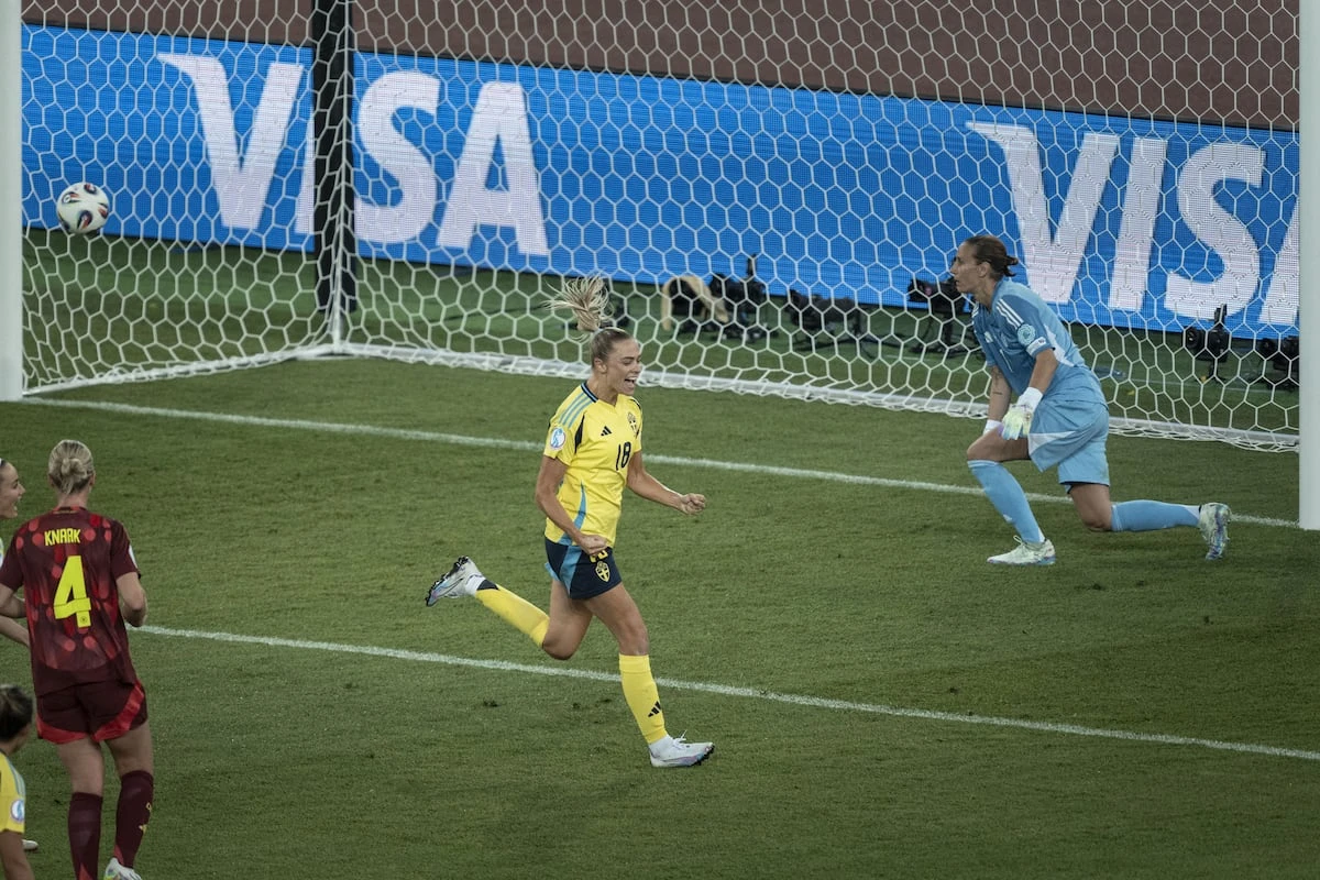 Suecia desarma a Alemania y se queda con el trono del grupo C