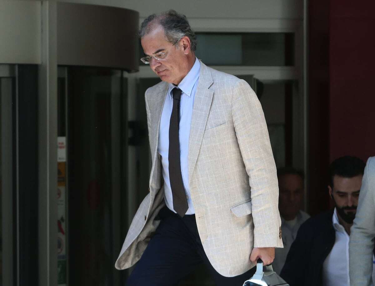 El juez Aguirre se jubila de baja y sin hacer los deberes: no firmó el archivo de la trama rusa ni ha resuelto el ‘caso Negreira’