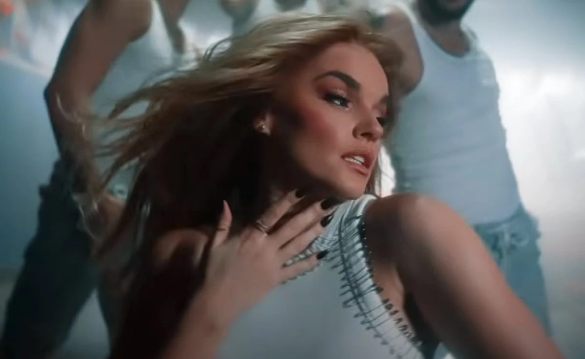 Melody regresa tras Eurovisión con el tema ‘Apagón’ y un mensaje: “He tocado fondo y me toca salir”