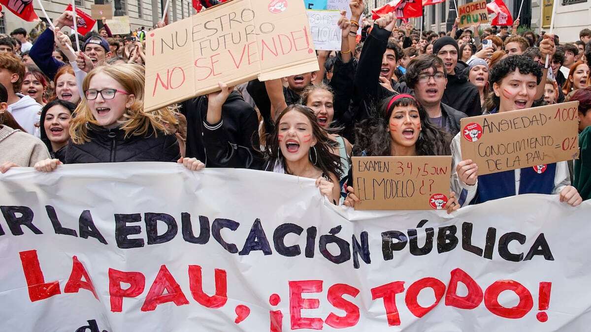 Los estudiantes estallan por el retraso en concretar la nueva Selectividad: “Los profesores no saben qué enseñarnos”