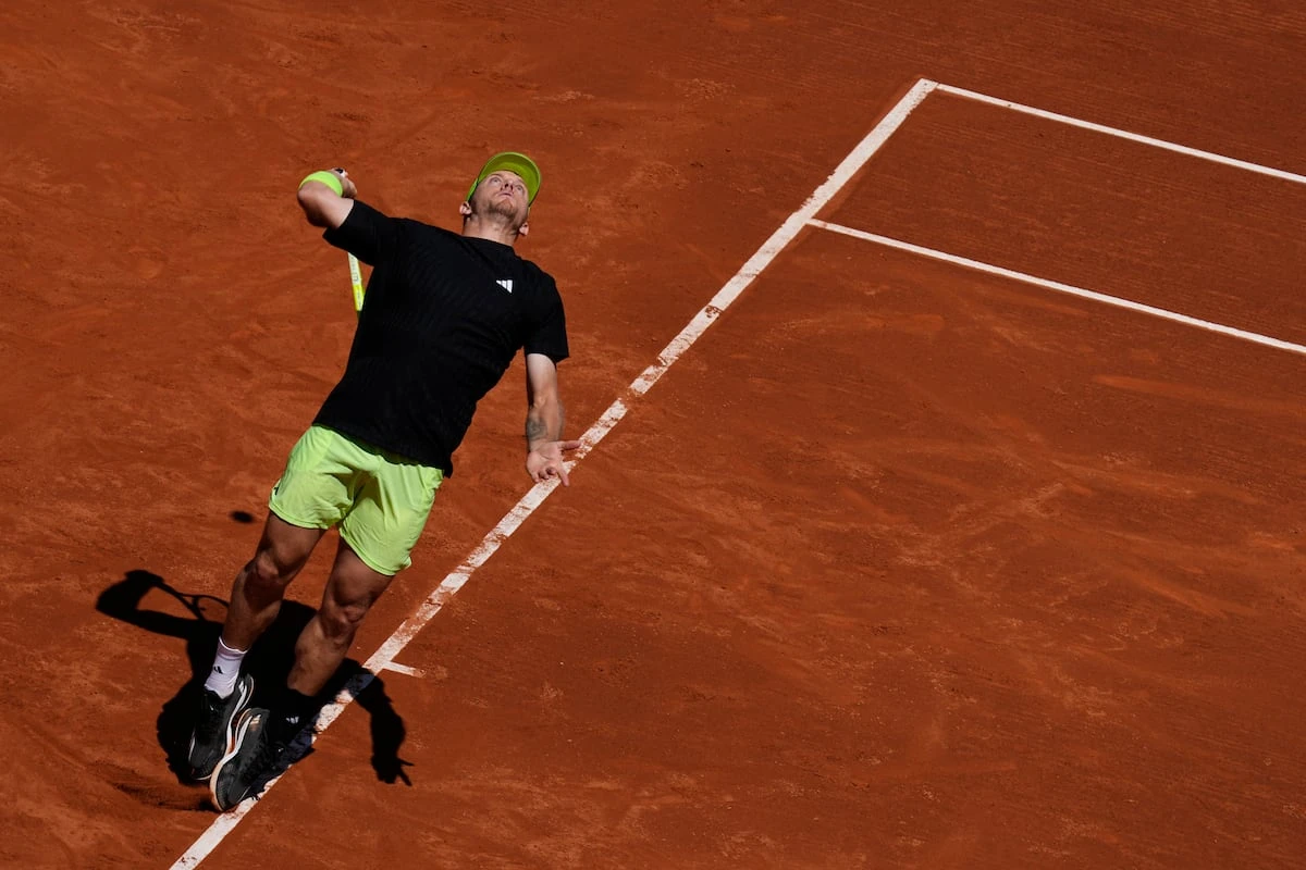 Davidovich no puede con Khachanov y se esfuma el sueño de Barcelona