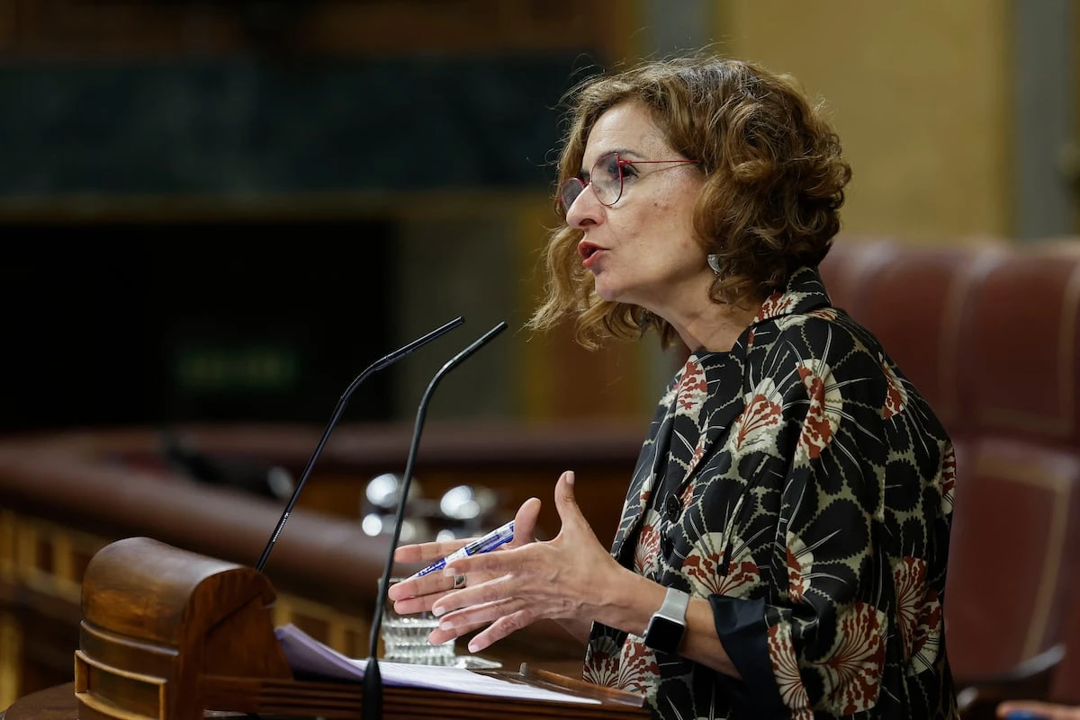 Hacienda anuncia una revisión de las rebajas fiscales del ‘caso Montoro’ para decidir si las revertirá
