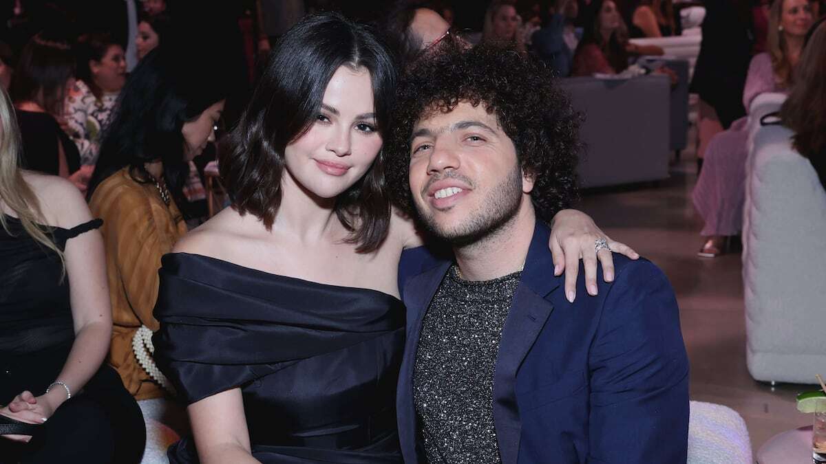 Selena Gomez anuncia su compromiso con Benny Blanco