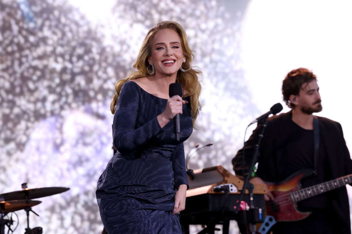 Adele rompe a llorar al descubrir a Céline Dion entre el público durante su concierto en Las Vegas