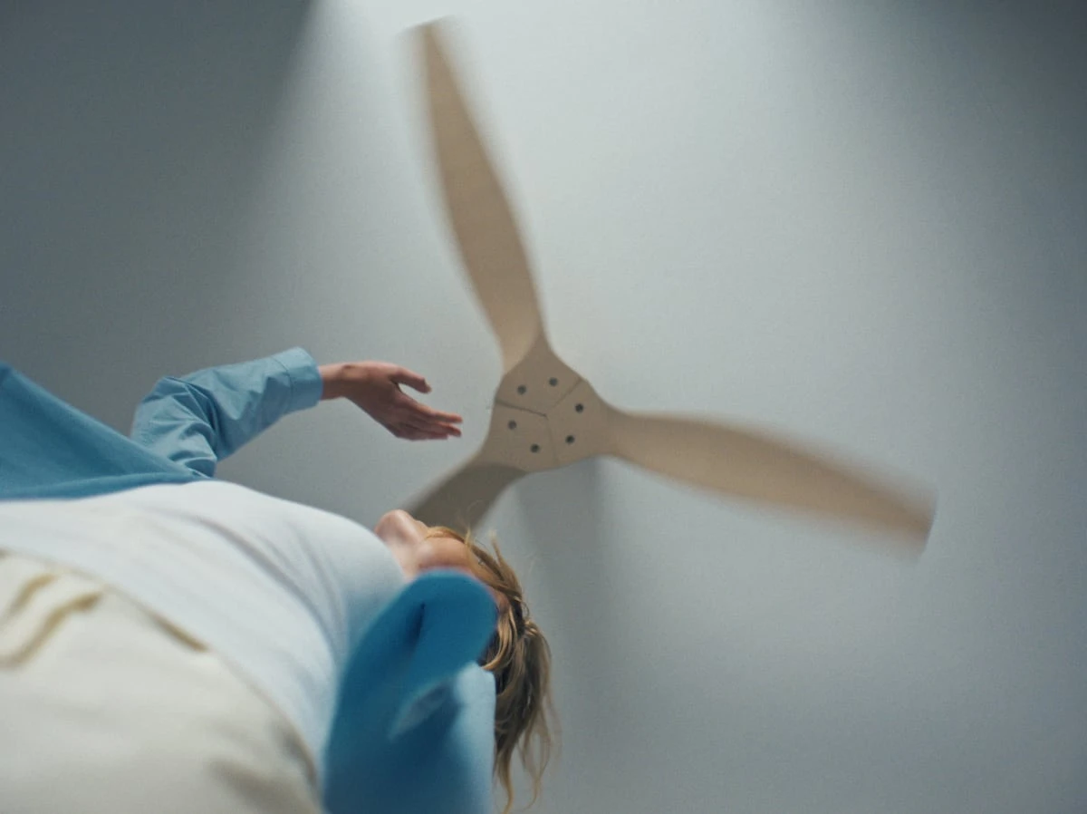 El gran ‘hit’ del verano contra el calor: por qué el ventilador de techo amenaza el reinado del aire acondicionado