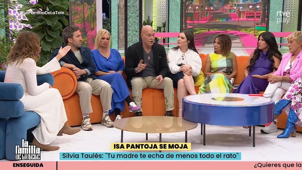 Audiencias: ‘La familia de la tele’ sigue discreta en La 1 mientras que ‘Traitors España’ lidera en una noche muy igualada