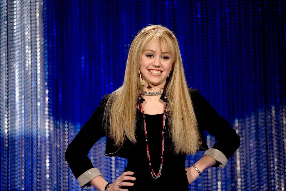 De Sabrina Carpenter a Chappell Roan: por qué las nuevas estrellas del pop se miran en Hannah Montana