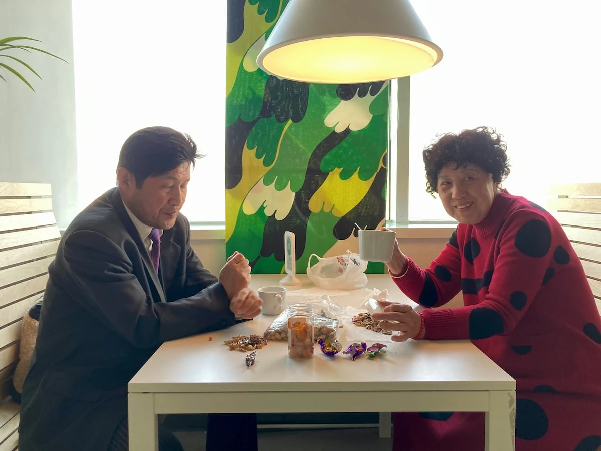El Ikea de Shanghái se convierte en un punto caliente para las citas de personas mayores