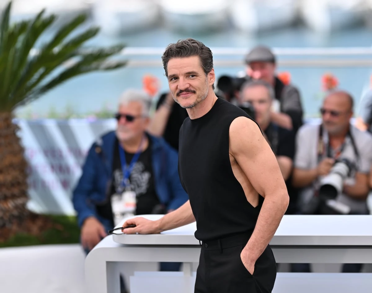 La batalla entre Pedro Pascal y J. K. Rowling por los derechos trans continúa: “Los abusones me ponen enfermo”