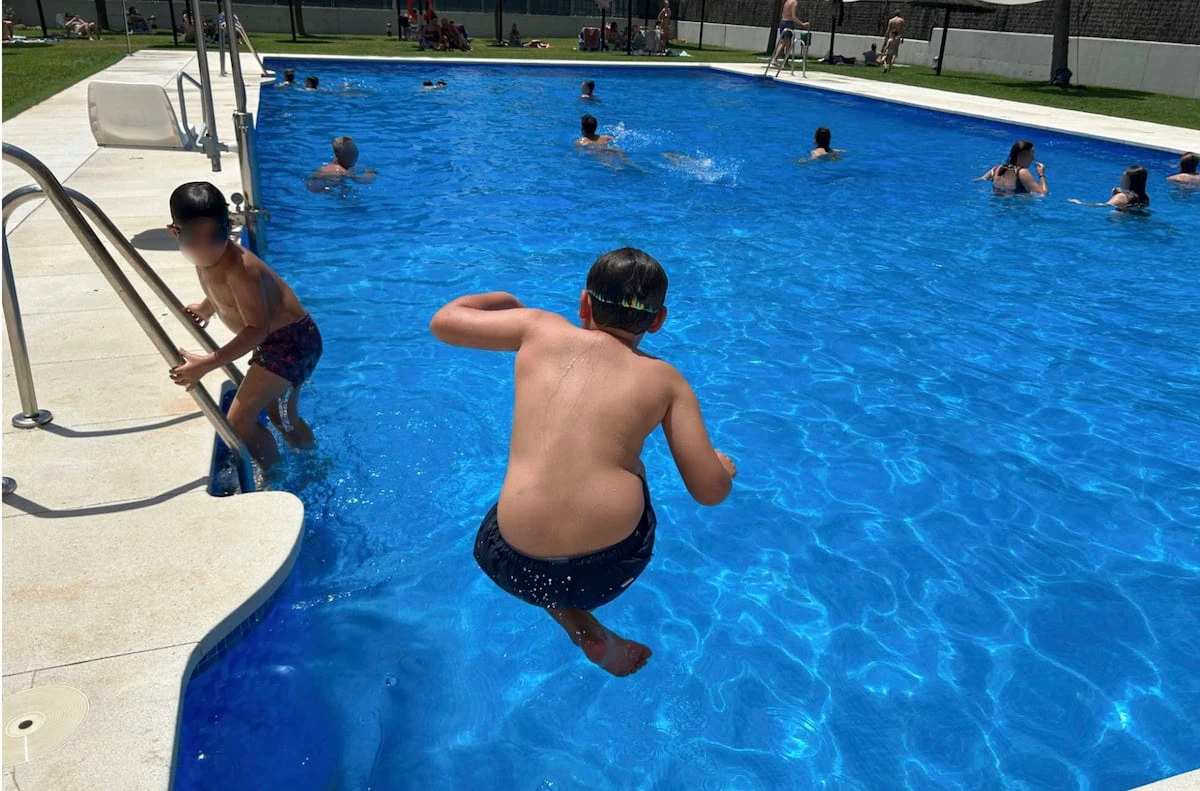 Saber nadar no basta: solo una educación acuática reducirá los ahogamientos en verano