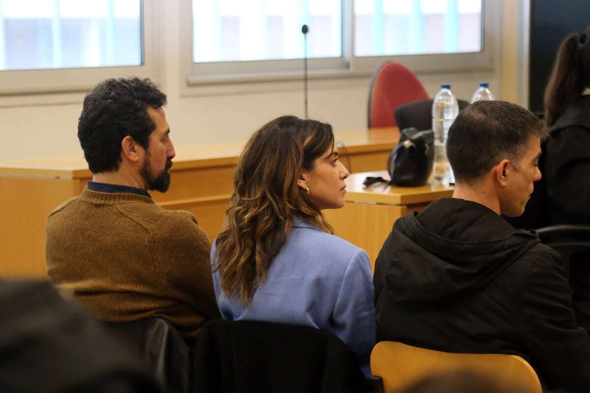 María León asegura tener “fobia a la Policía” durante su juicio por delitos de atentado y lesiones contra agentes de Sevilla