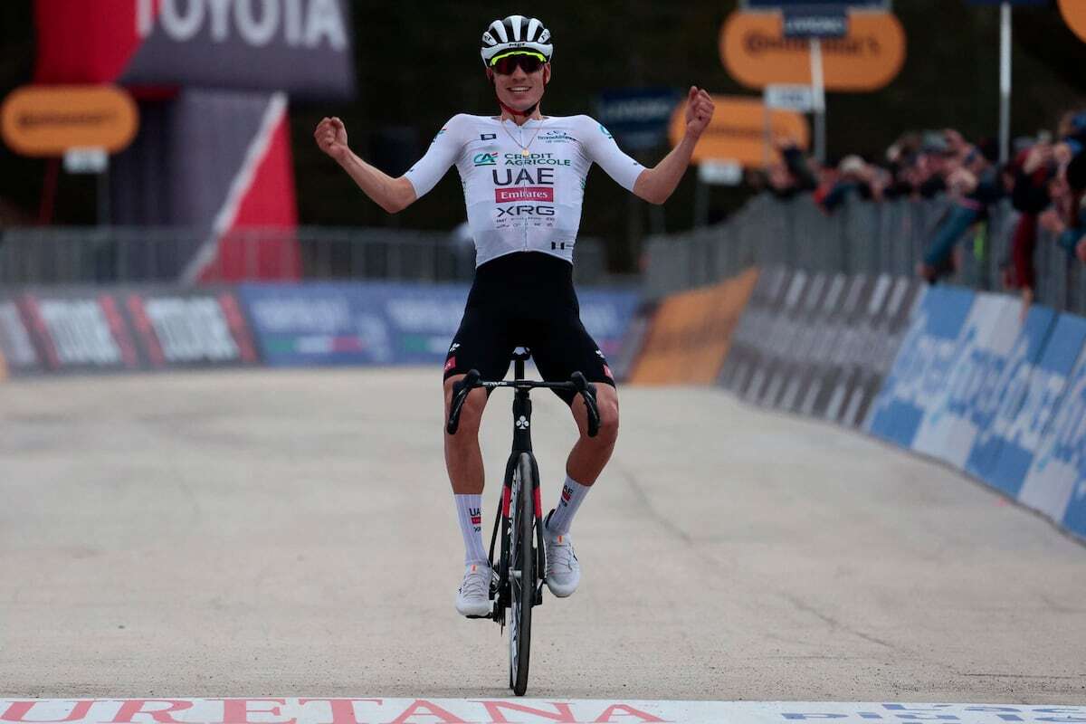 Un enorme Juan Ayuso, líder y a un paso de la victoria en la Tirreno-Adriático