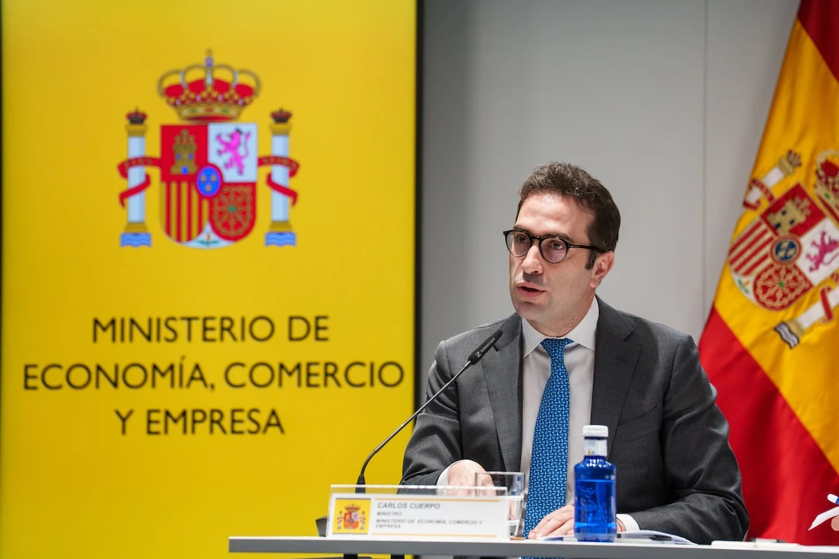 El Gobierno impone al BBVA mantener el Sabadell como un banco separado durante tres años